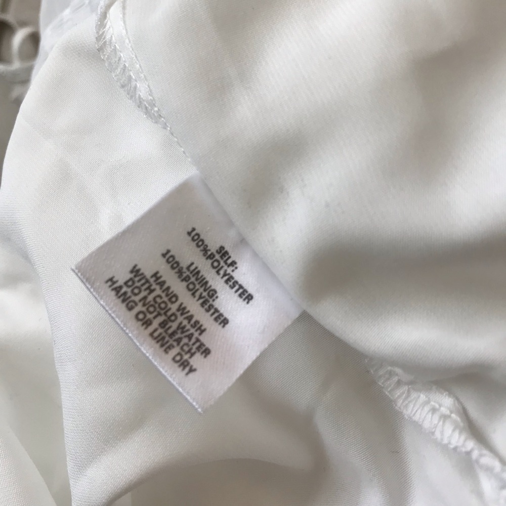 Fashion Nova White Romper Size Large - Picture 4 of 5